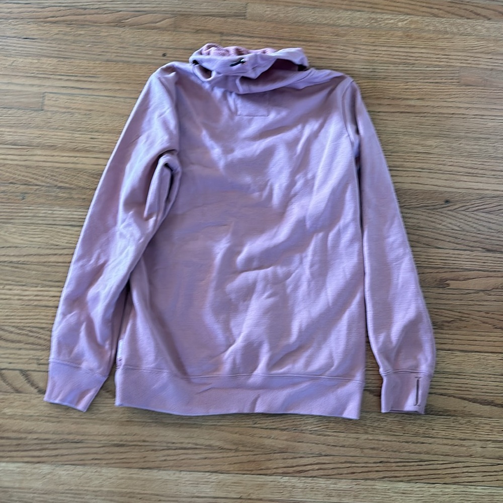DC SWEATER - Picture 3 of 3